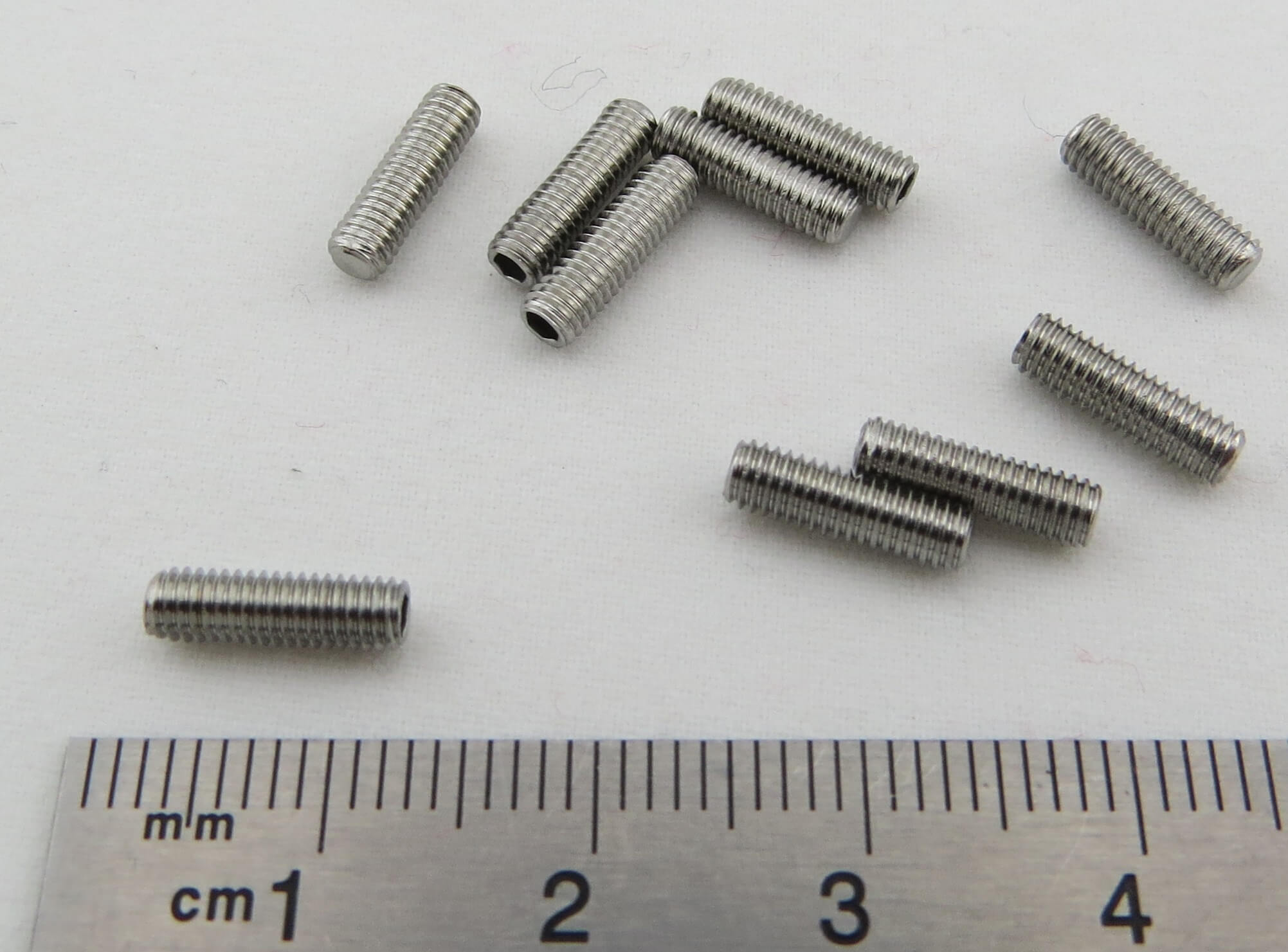 Gewindestift M2 x 6 DIN913, VA, 10 Stück. (Innen-Sechskant).
