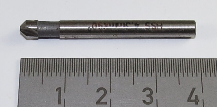 1 Kegelsenker 90° HSS 3-schneidig. Max. Durchmesser 4,3mm