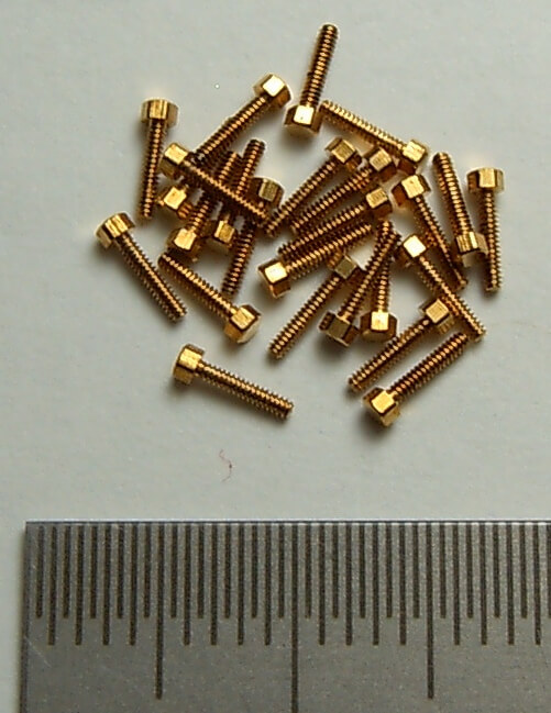 6-Kant-Modellschraube M0,8 x 6 Messing