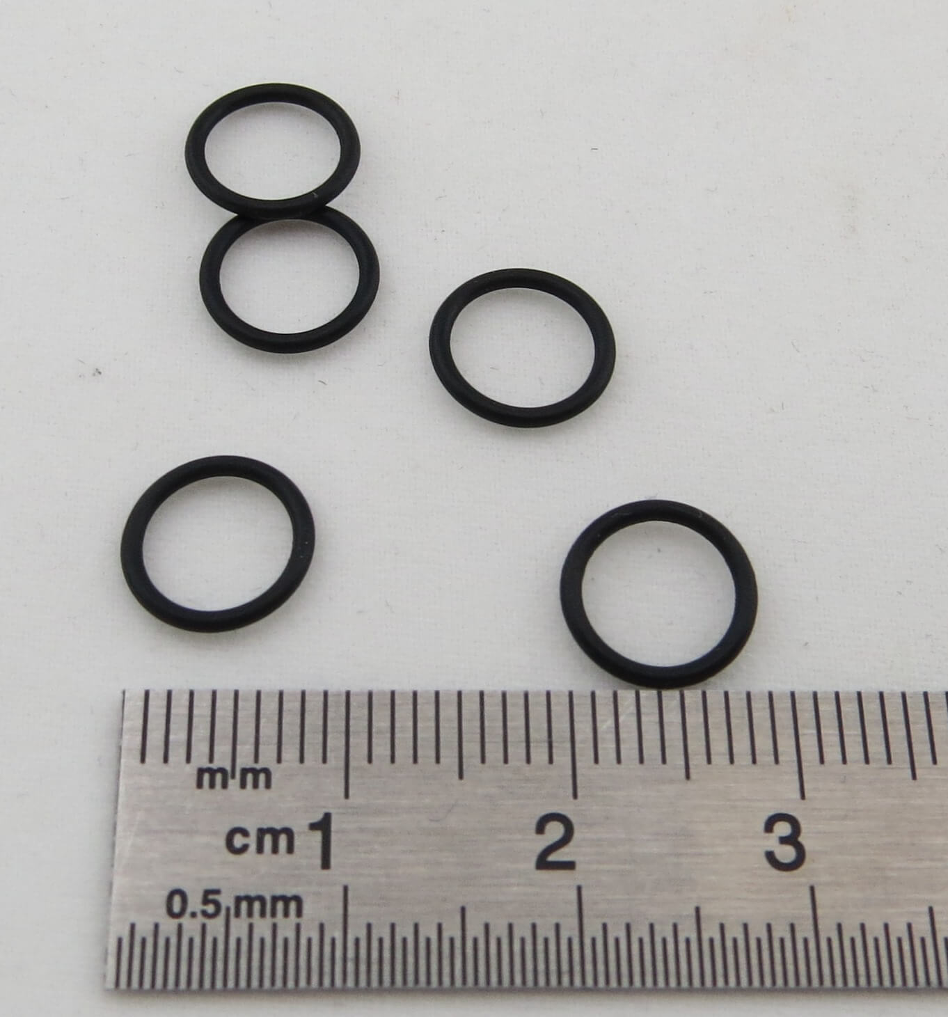 5x Präzisions-O-Ring 8x1mm NBR70. Aus