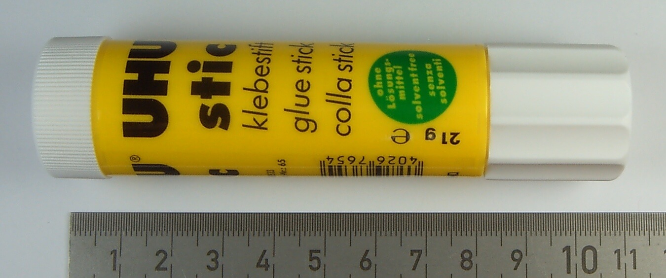 1 Klebestift UHU stic 21gr., ohne Lösungsmittel