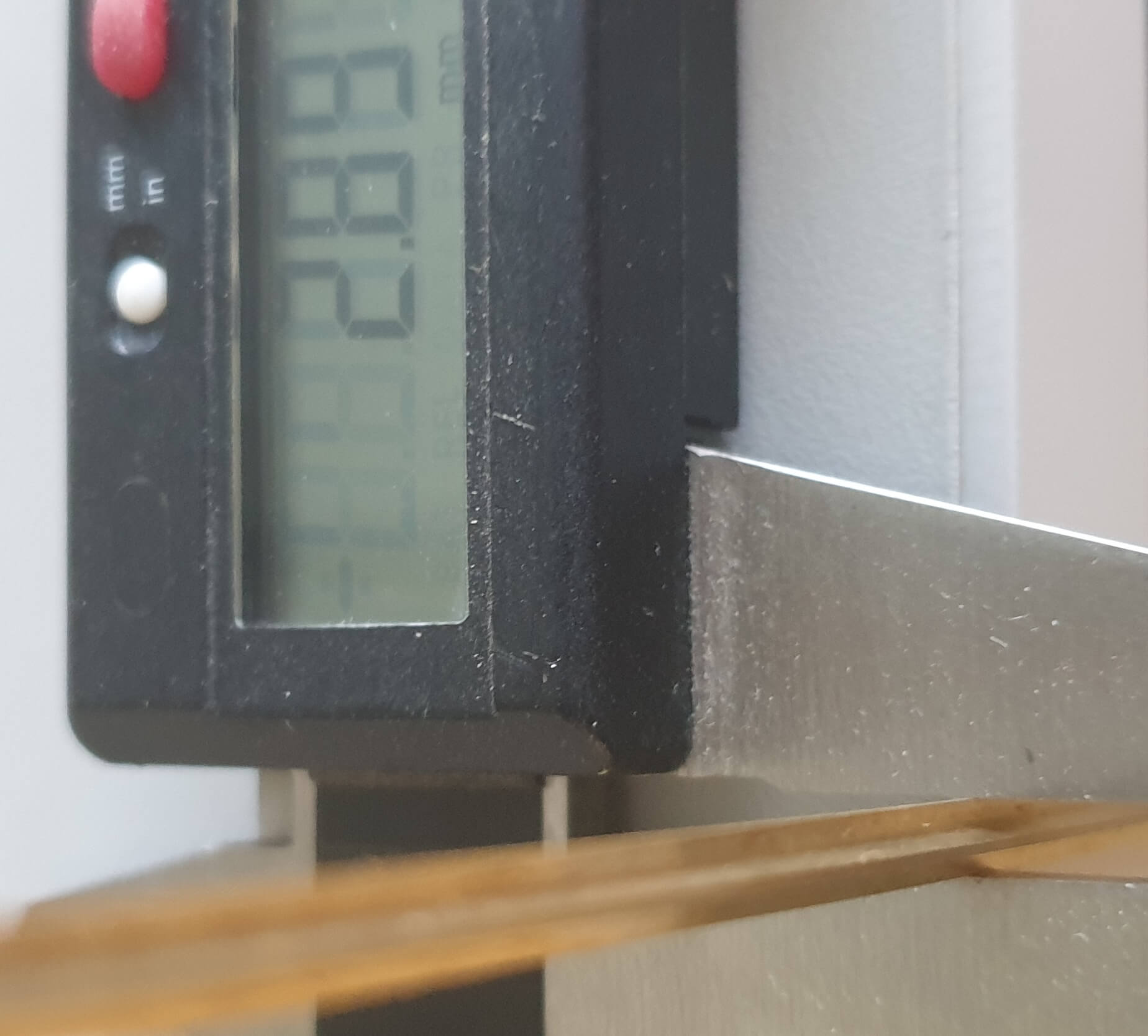 Messing T-Profil 0,5m lang, 3x2 mm, Materialstärke 0,50 mm