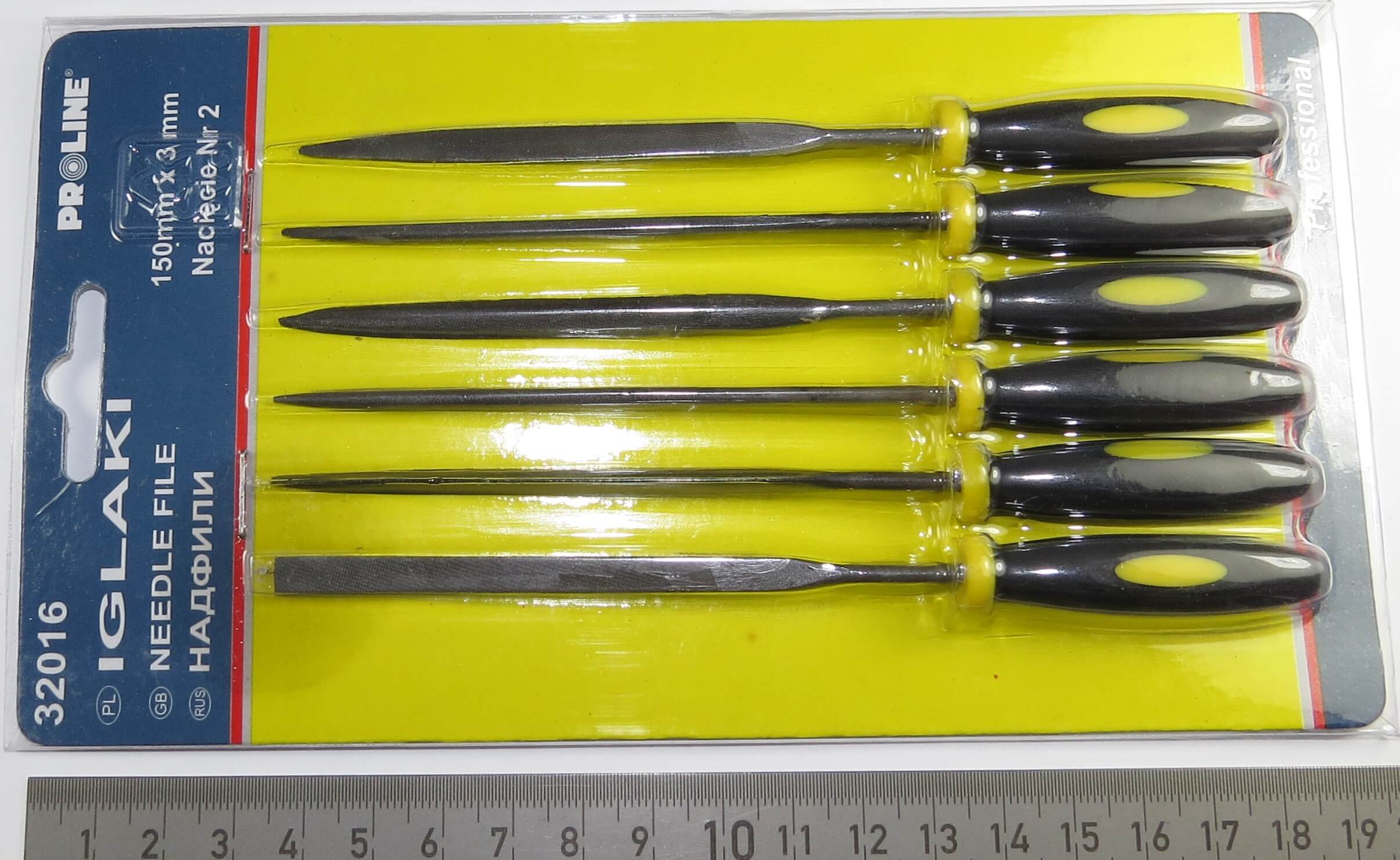 1 Feilensatz Nadelfeilen in Sichtverpackung. 6 Feilen