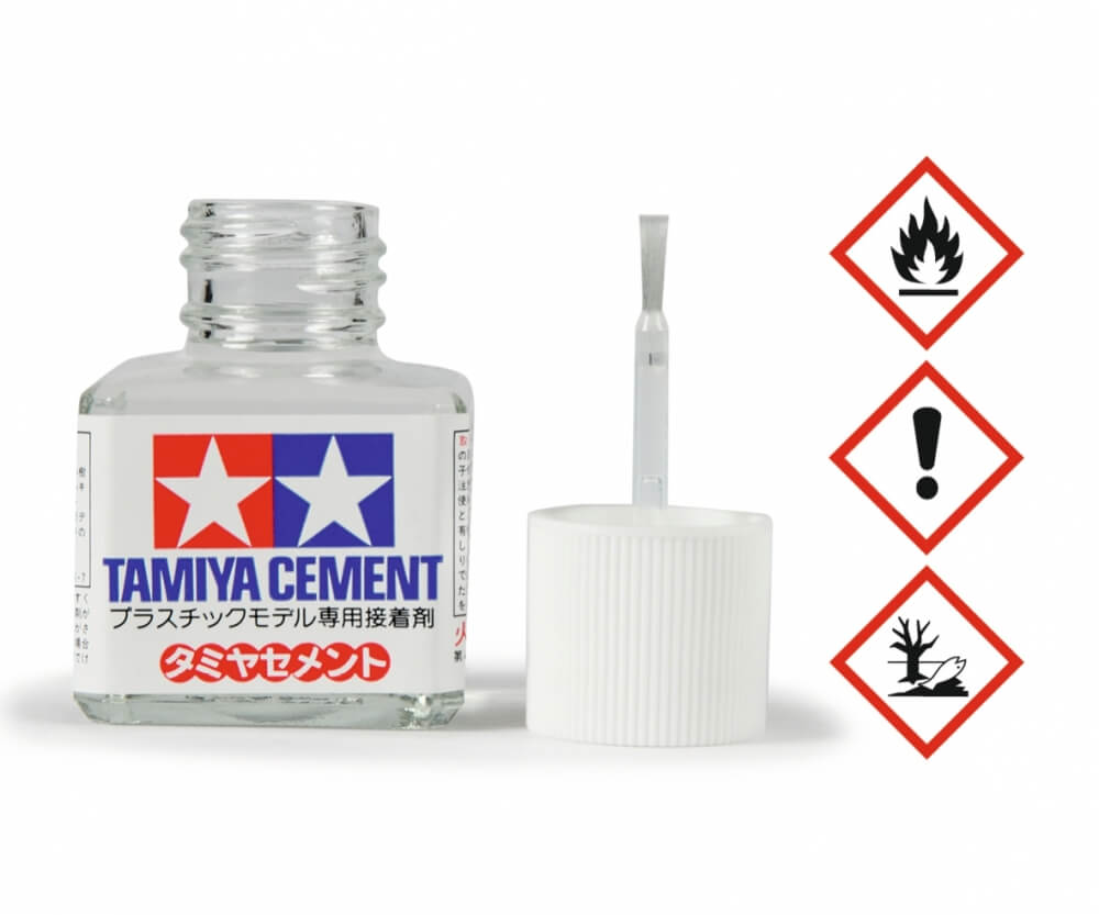 Tamiya Plastikkleber 40ml im Glas.Auftrag-Pinsel im Deckel