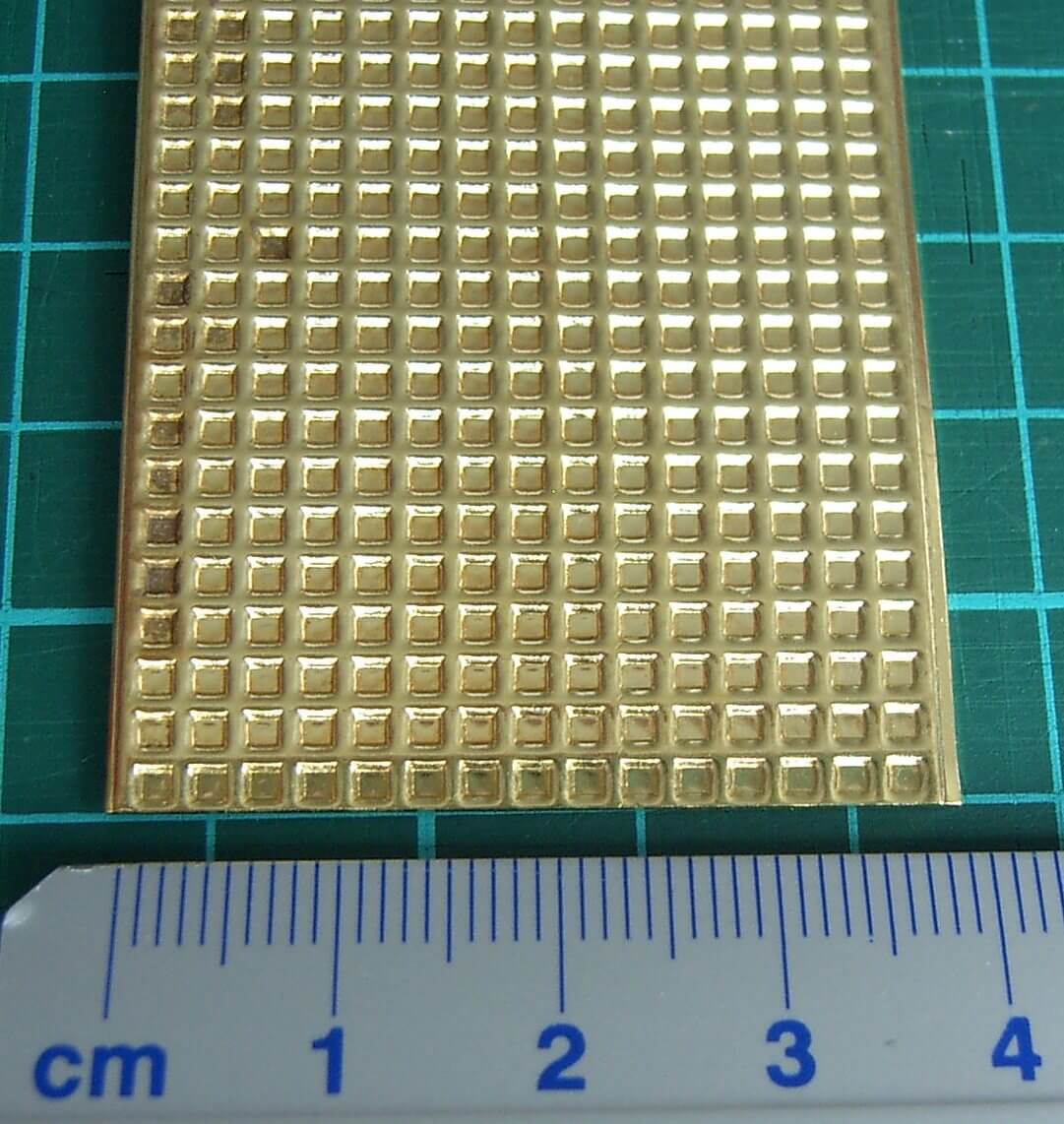 1 Riffelblech Metall, messingfarbig 250x40mm. Mit