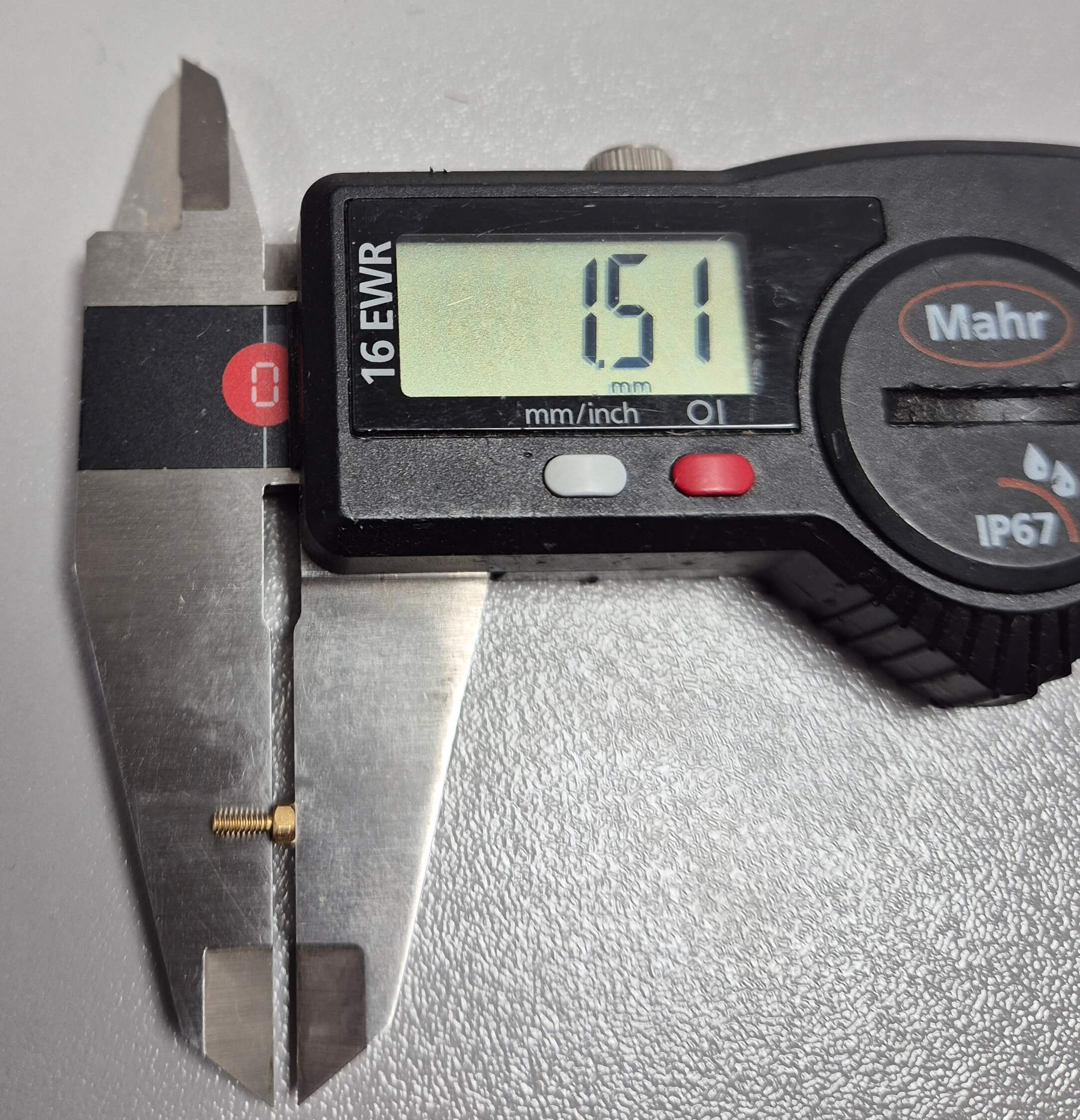 6-Kant-Modellschraube M1,6x4 Messing SW 2,5mm Kopfhöhe 1,5