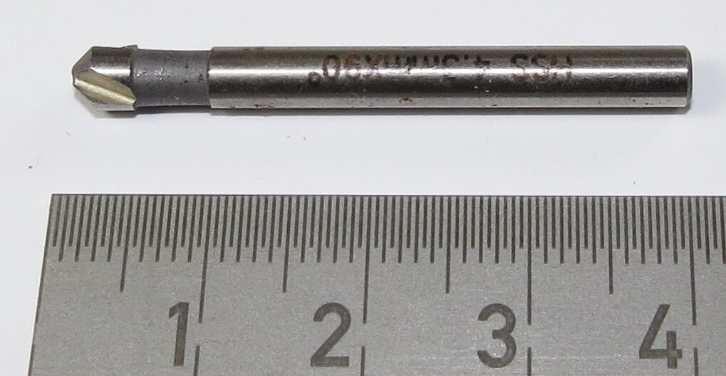1 Kegelsenker 90° HSS 3-schneidig. Max. Durchmesser 4,3mm