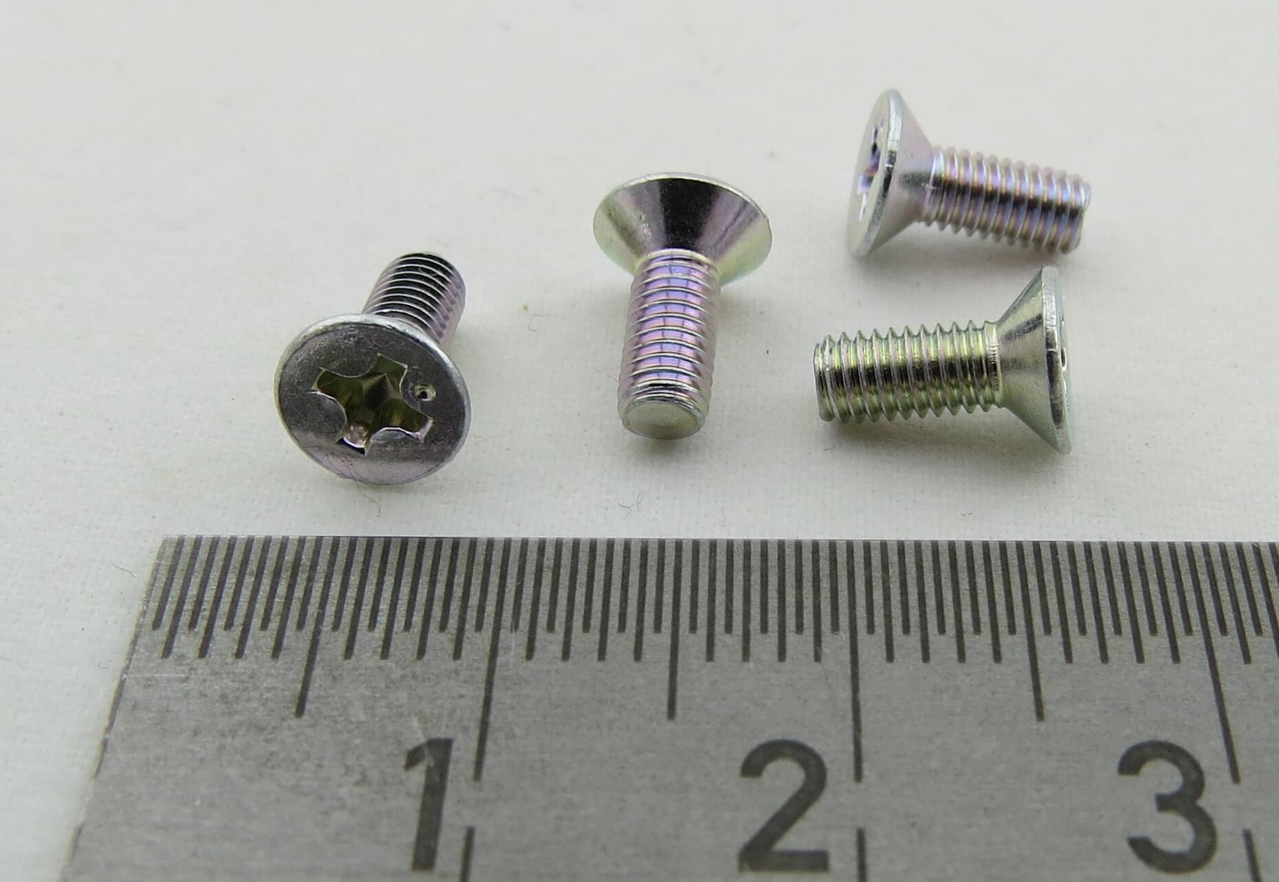 Schraube ME1 (Ersatzteil). 4 Stück M3x8mm