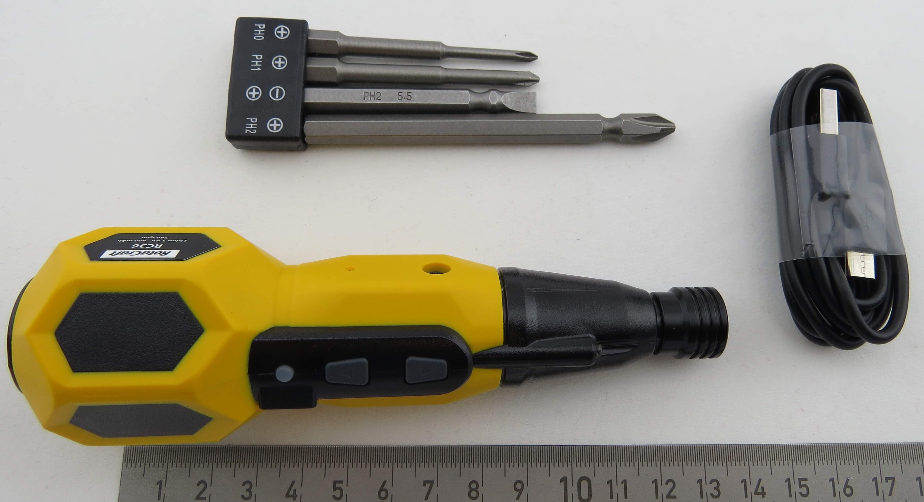 Elektrischer Schraubendreher 3,6V USB. Leistungsstarker