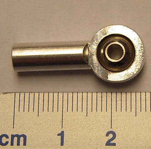 1 Gelenkkopf M3, Kugelbohrung 3,0mm Kopf aus