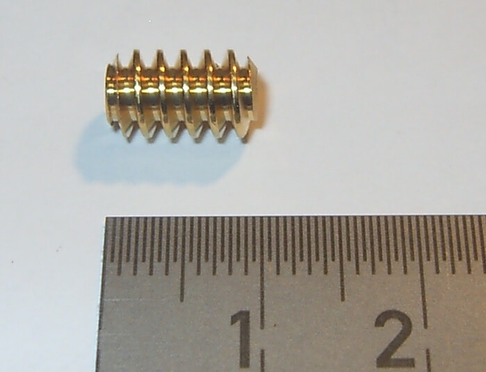 1x Messing-Schnecke 6x10mm 2mm Bohrung